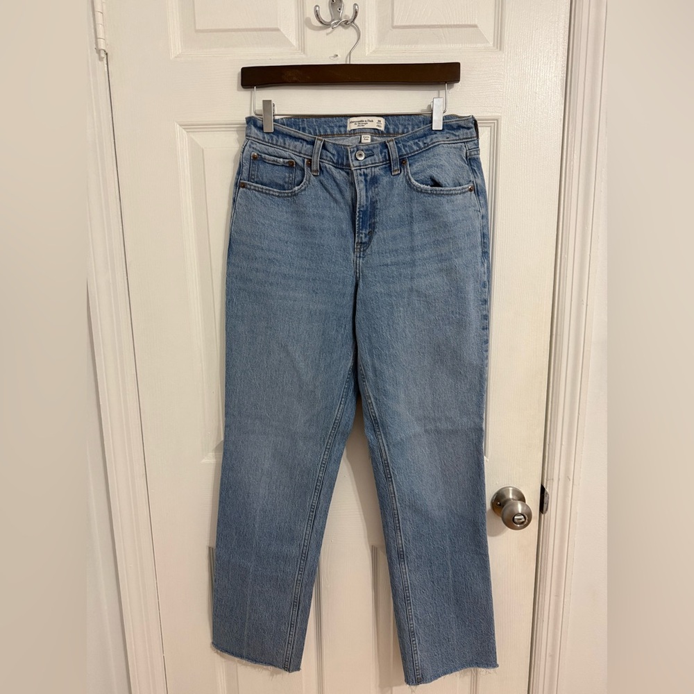Abercrombie & Fitch Light Blue 90s Straight Leg Mid Riss Jeans